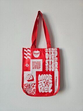 2 x New LULULEMON Red Made To Feel Print 2026 Reusable Shopping Gym Bag Small